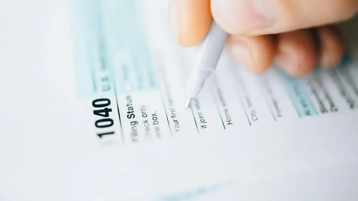 How to find goverment contracts